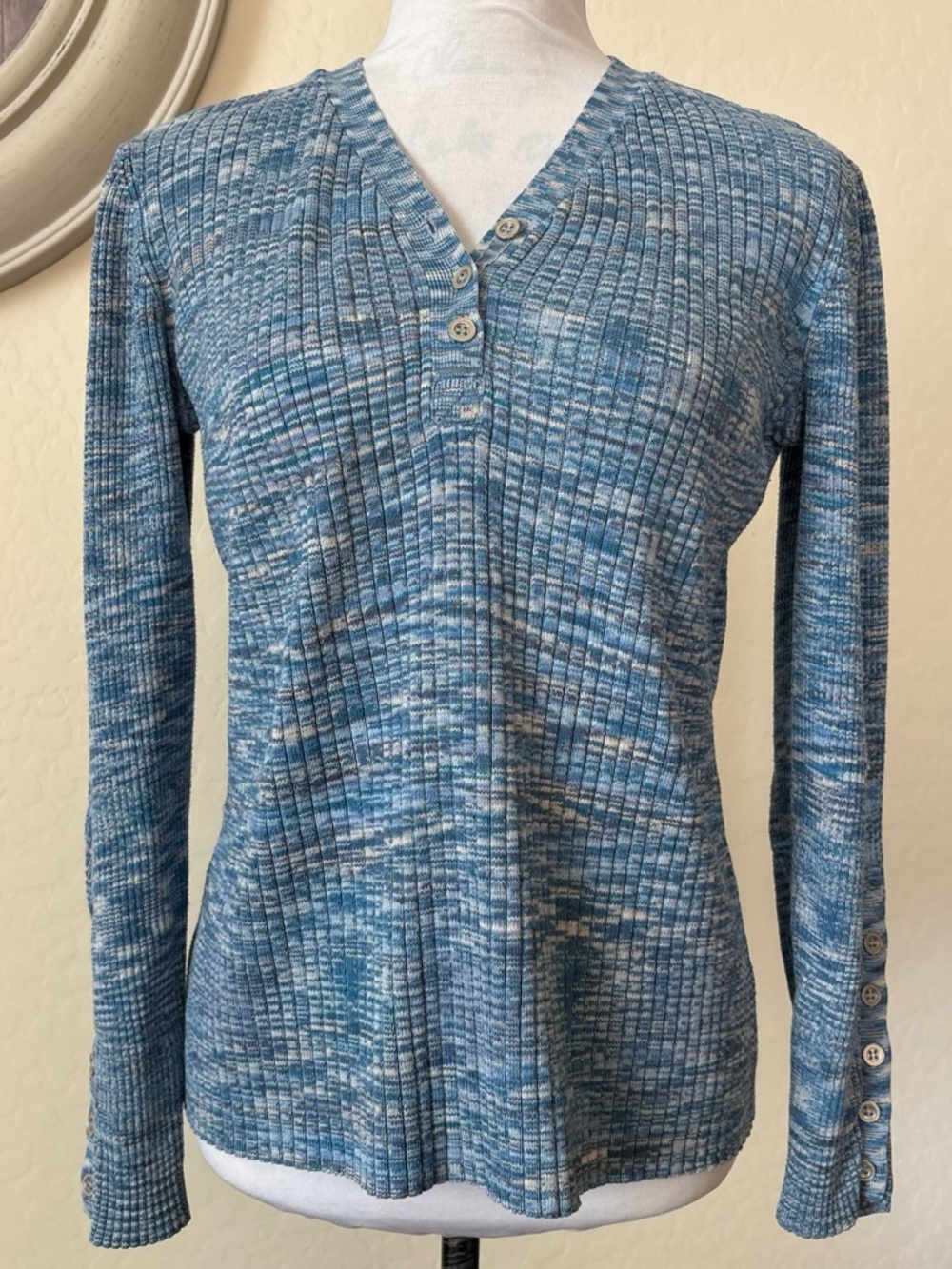Sundance Marled Blue Ribbed V-Neck Long Sleeve cotton viscose blend Top. L